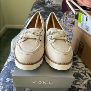 Never worn! Vionic shoe